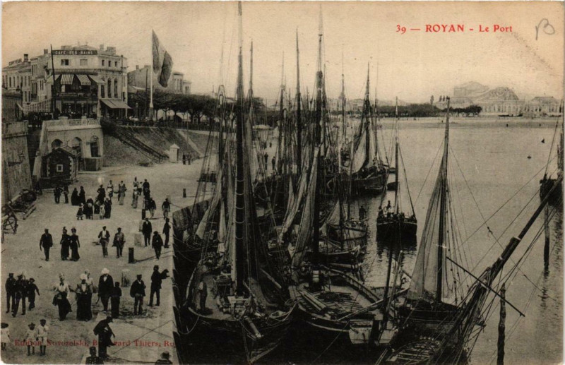 Carte postale ancienne Royan Le Port à Royan