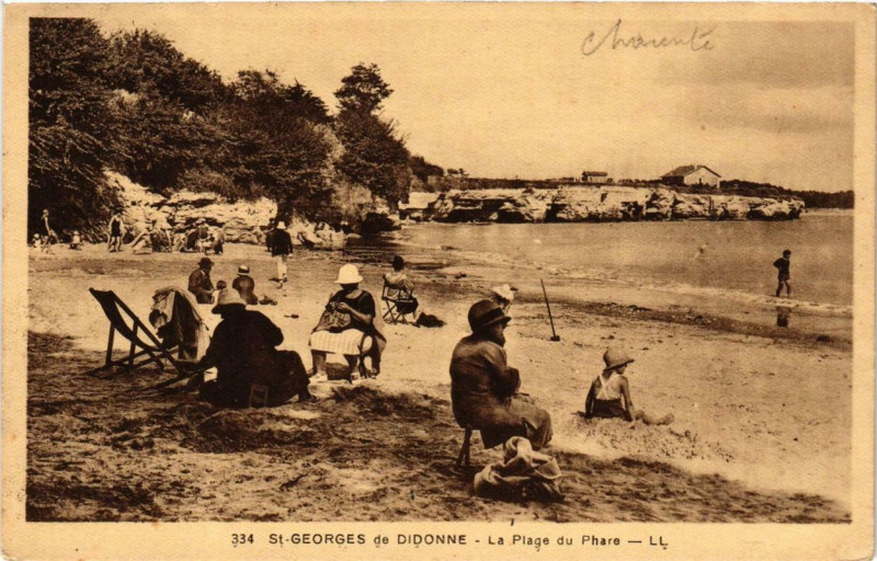 Carte postale ancienne Saint-Georges-de-Didonne La Plage du Phare à Saint-Georges-de-Didonne