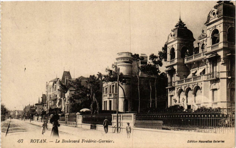 Carte postale ancienne Royan Le Boulevard Frédéric Garnier à Royan
