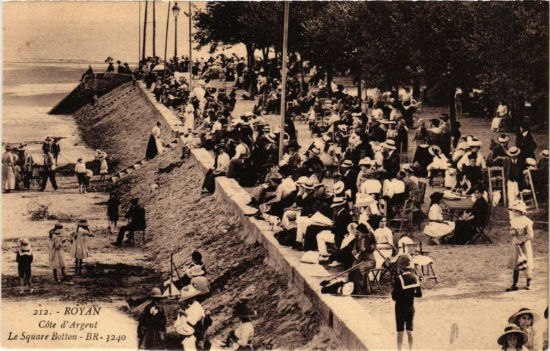 Carte postale ancienne Royan Cote d'Argent. Le Square Botton à Royan