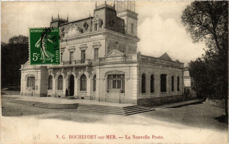 Carte postale ancienne Rochefort-sur-Mer La Nouvelle Poste à Rochefort