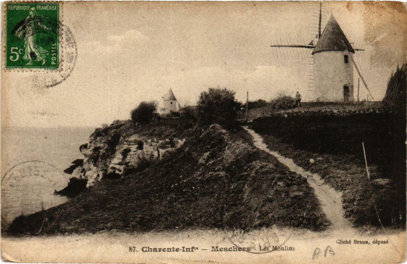 Carte postale ancienne Meschers Les Moulins