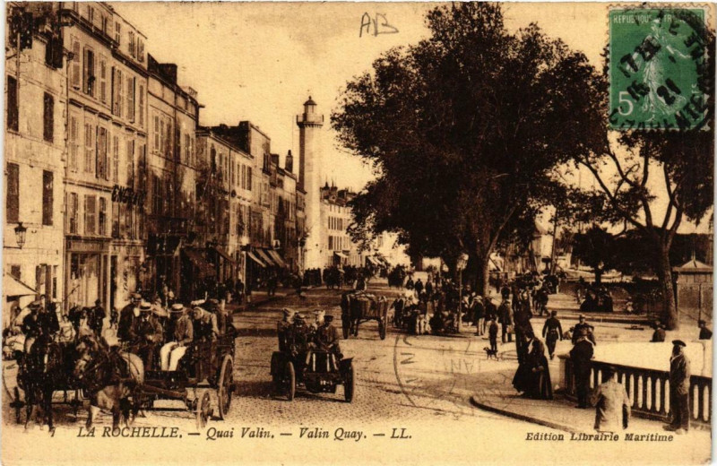 Carte postale ancienne La Rochelle Quai Valin à La Rochelle