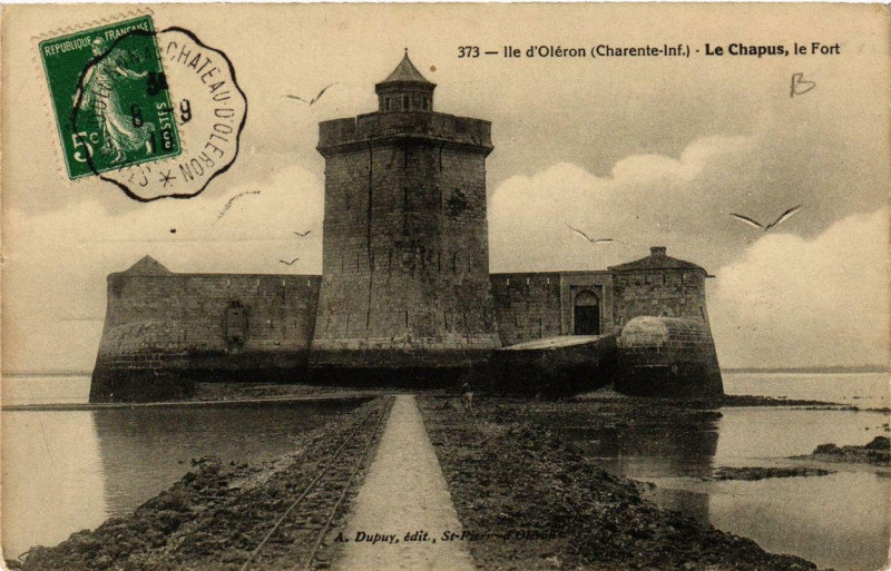 Carte postale ancienne Ile-d'Oleron Le Chapus le Fort