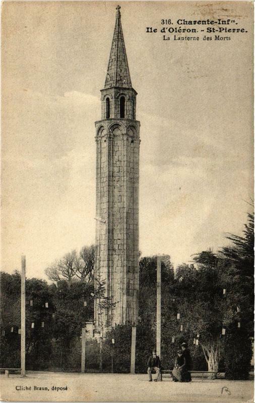 Carte postale ancienne Ile-d'Oleron Saint-Pierre La Lanterne des Morts