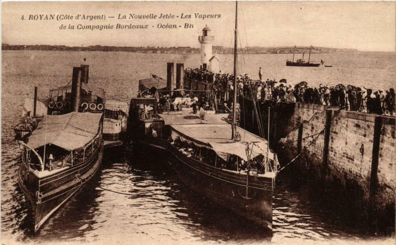 Carte postale ancienne Royan La Nouvelle Jetée-Les Vapeurs de la Compagnie Bordeaux à Royan