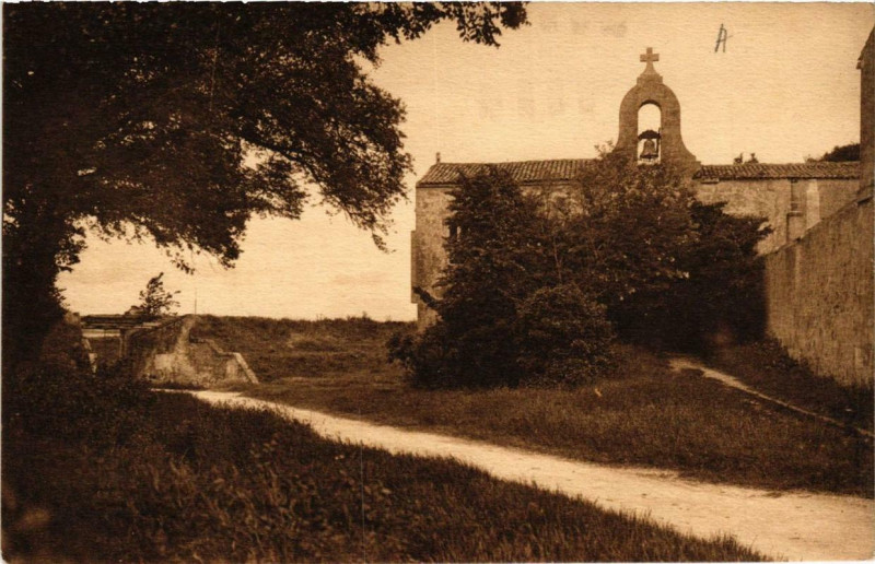Carte postale ancienne L'Eglise à Île-d'Aix