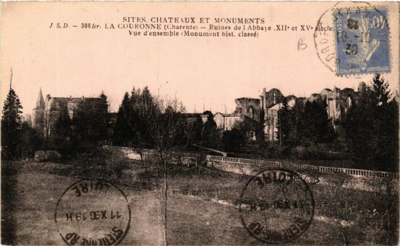 Carte postale ancienne Saintes Chateaux- La Colonne - Ruines de..