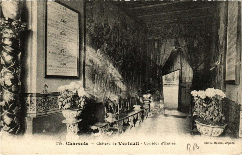 Carte postale ancienne Charente - Chateau de Verteuil - Corrider d'Entrée