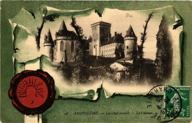 Carte postale ancienne Angouleme - Larochefoucauld - Le Chateau à Angoulême