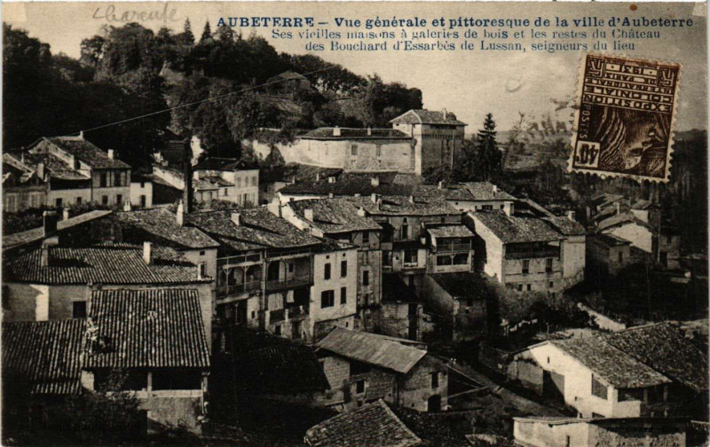 Carte postale ancienne Aubeterre - Vue générale et Pitt. de la ville d'Aubeterre