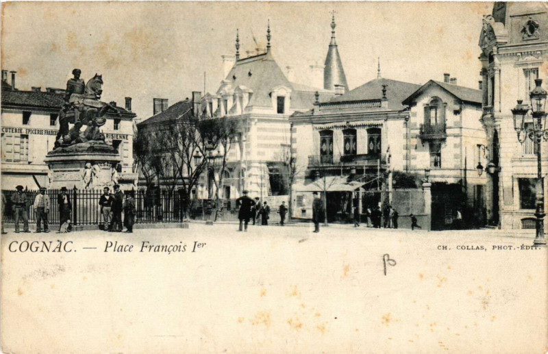 Carte postale ancienne Cognac - Place Francois Ier à Cognac
