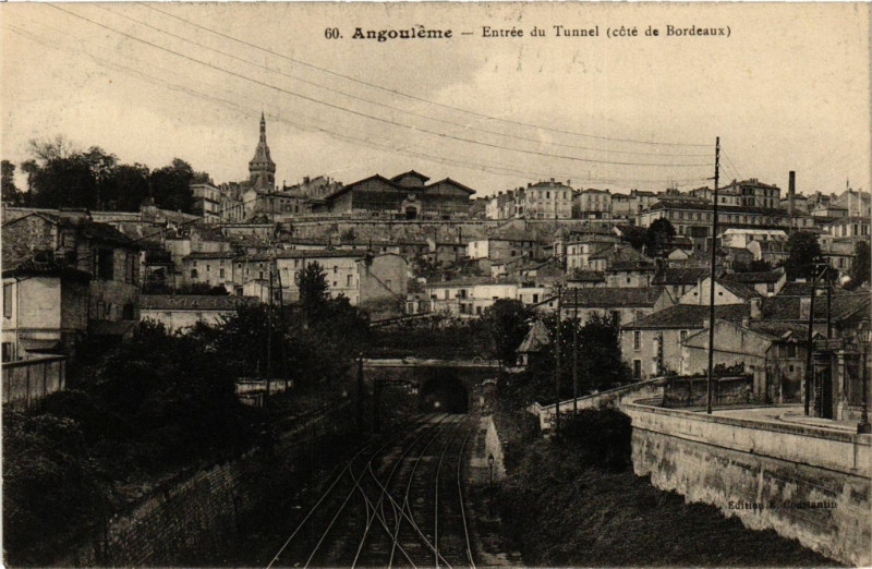 Carte postale ancienne Angouleme - Entrée du Tunnel (cote de Bordeaux) à Angoulême