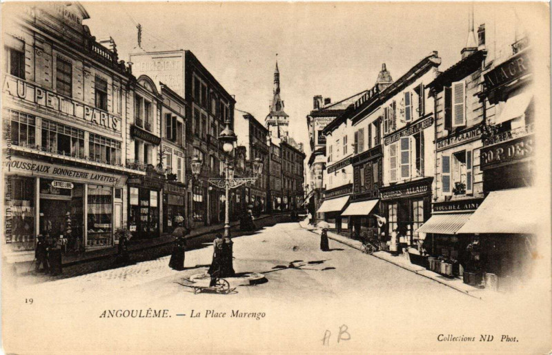 Carte postale ancienne Angouleme - La Place Marengo à Angoulême