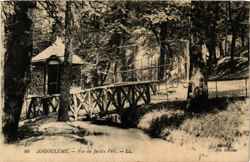 Carte postale ancienne Angouleme - Vue du Jardin Vert à Angoulême