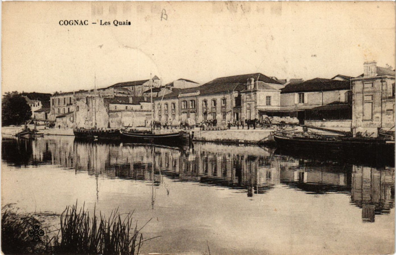 Carte postale ancienne Cognac - Les Quais à Cognac