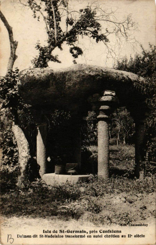 Carte postale ancienne Isle de Saint-Germain pres Confelens - Dolmen dit Saint-Madelaine