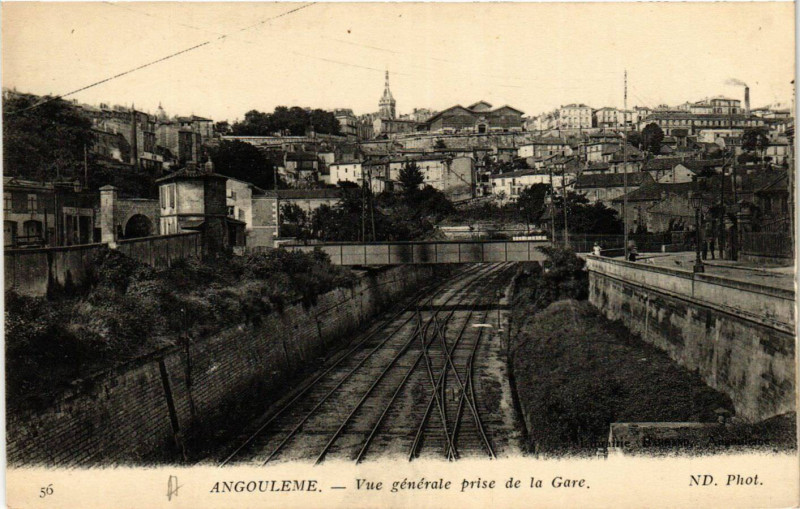 Carte postale ancienne Angouleme - Vue générale prise de la Gare à Angoulême