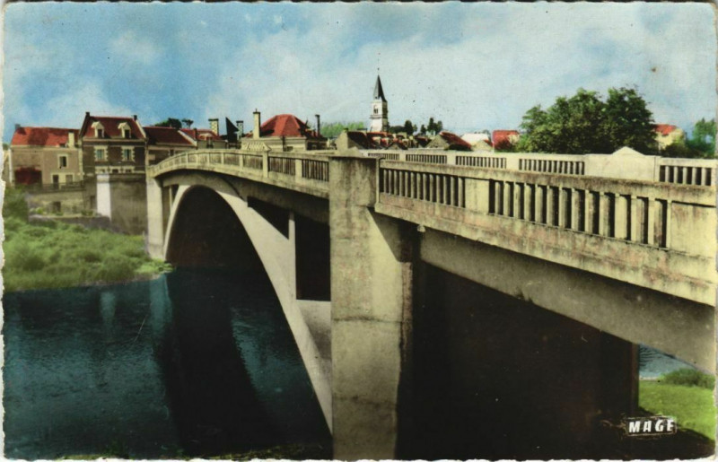 Carte postale ancienne Lesigny Vue générale Le Pont sur la Creuse à Lésigny
