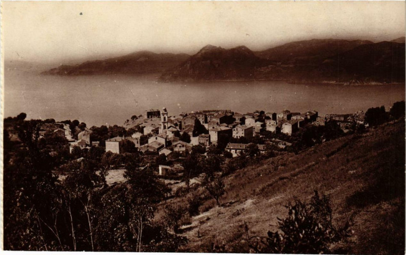 Carte postale ancienne Corse Piana - Vue générale et le Golfe de Porto à Piana