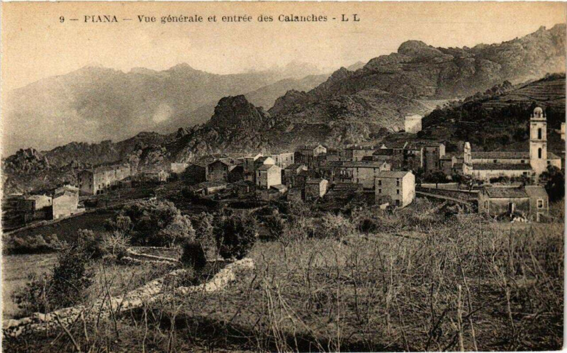 Carte postale ancienne Piana - Vue générale et entrée des Calanches Corse à Piana