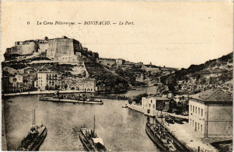 Carte postale ancienne Bonifacio - Le Port Corse à Bonifacio