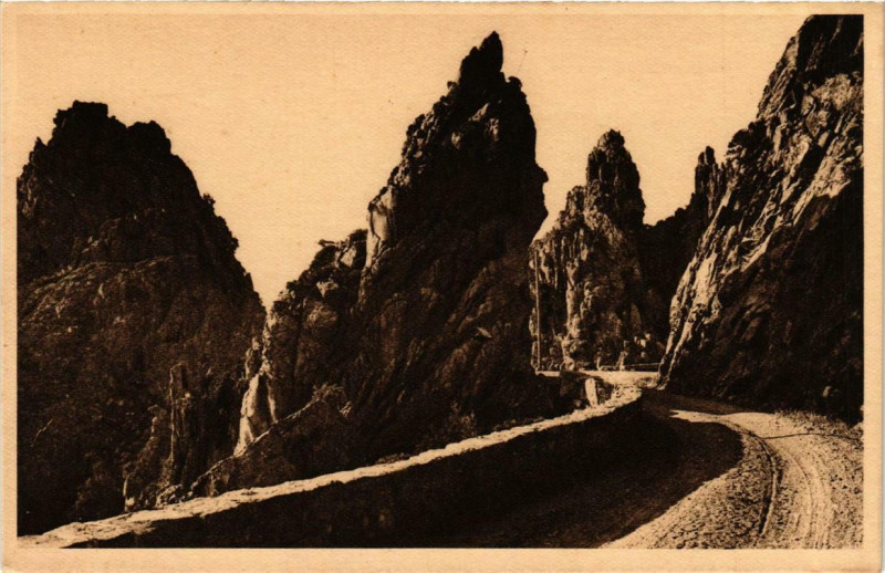Carte postale ancienne Corse - Piana - Les Grandes Aiguilles à Piana