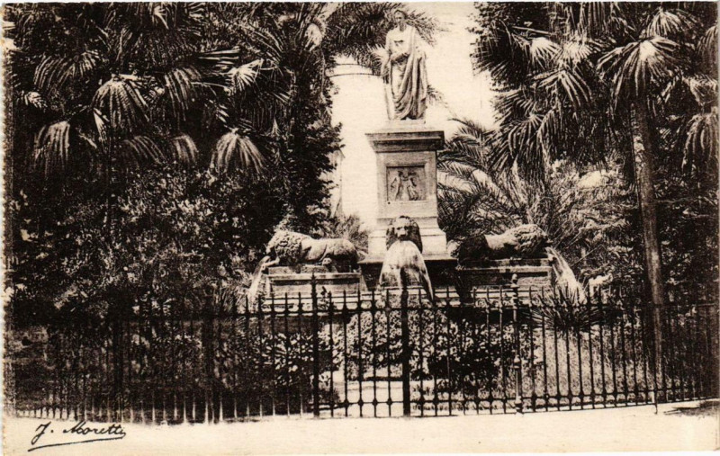 Carte postale ancienne Corse - Ajaccio - Statue de Ier Consul à Ajaccio