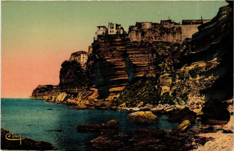 Carte postale ancienne Corse - Bonifacio - La Ville sur les Rochers à Bonifacio