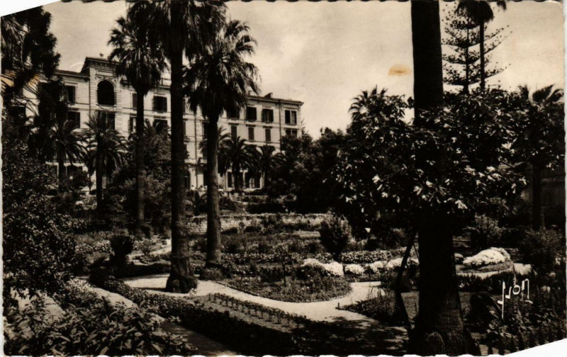 Carte postale ancienne Corse - Ajaccio - Le Grand Hotel et Contiinental et son Parc à Ajaccio