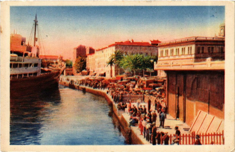 Carte postale ancienne Corse - Ajaccio - Les quais à Ajaccio