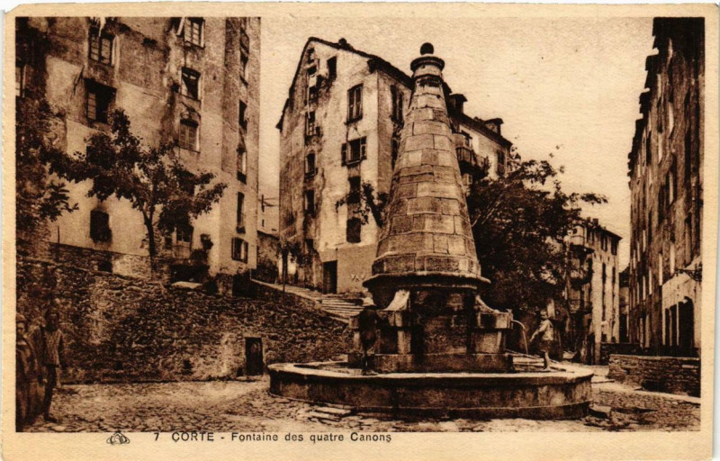 Carte postale ancienne Corse Corte - Fontaine des Quatre Canons à Corte