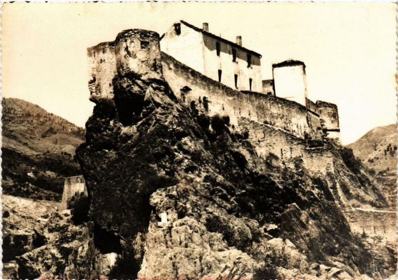 Carte postale ancienne Corse Corte - Le Rocher à Corte