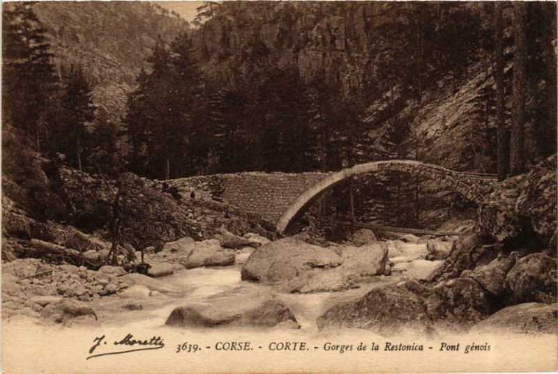 Carte postale ancienne Corse - Corte - Gorges de la Restonica Pont génois à Corte