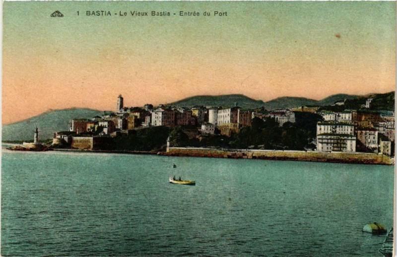 Carte postale ancienne Corse - Bastia - Le Vieux Bastia-Entrée du Port à Bastia