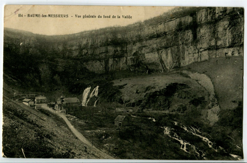 Carte postale ancienne Jura Baume-les-Messieurs Vue générale du Fond de la vallée à Baume-les-Messieurs