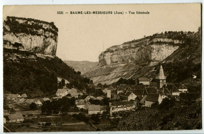 Carte postale ancienne Jura Baume-les-Messieurs Vue générale à Baume-les-Messieurs