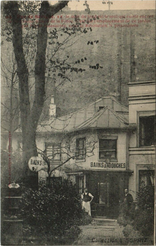 Carte postale ancienne Paris (4e) 11 Rue de Sevigne à Paris 4e