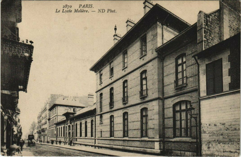 Carte postale ancienne Le Lycée Molière à Paris 16e