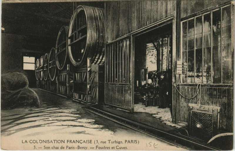 Carte postale ancienne Paris 12e 3 rue Turbigo La Colonisation Francaise à Paris 12e