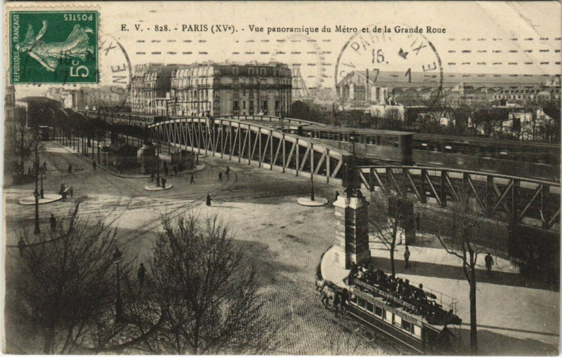 Carte postale ancienne Vue panoramique du Métro et de la Grande Roue à Paris 15e