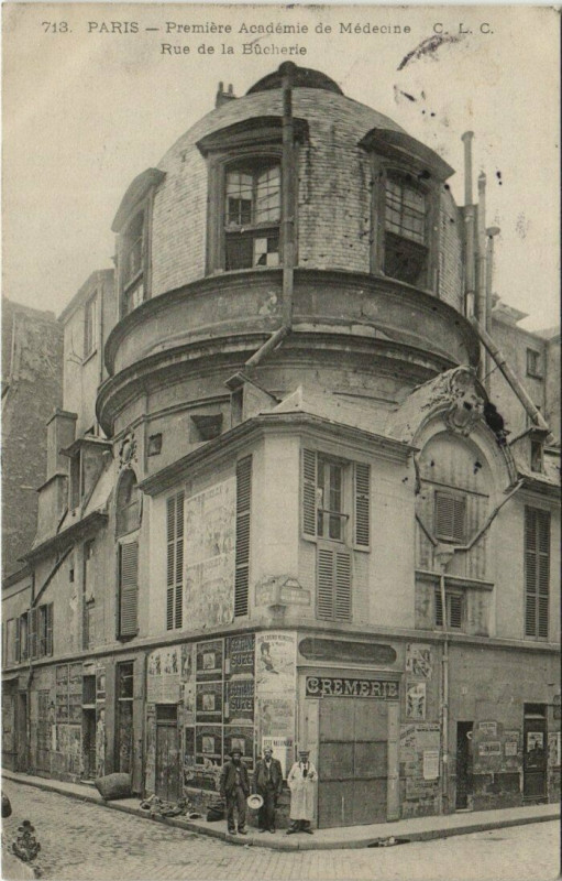 Carte postale ancienne Paris 5e Rue de la Bucherie Premiere Academie de Medecin à Paris 5e