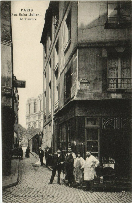 Carte postale ancienne Paris 5e Rue Saint-Julien-le-Pauvre à Paris 5e