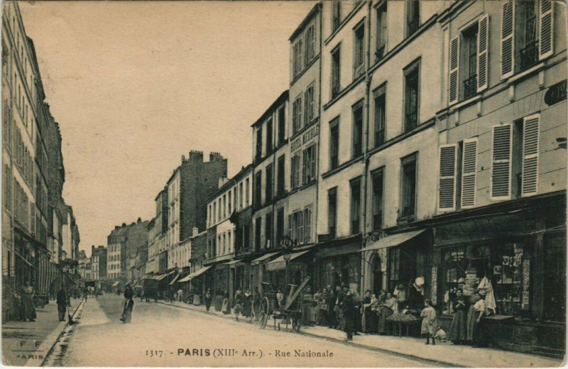 Carte postale ancienne Paris (13e) Rue Nationale à Paris 13e