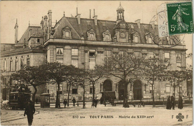 Carte postale ancienne Mairie du XIIIe arrondissement à Paris 13e