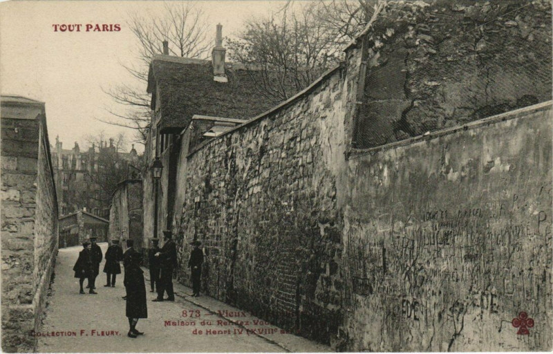 Carte postale ancienne Maison du Rendez-Vous de Henri IV à Paris 18e