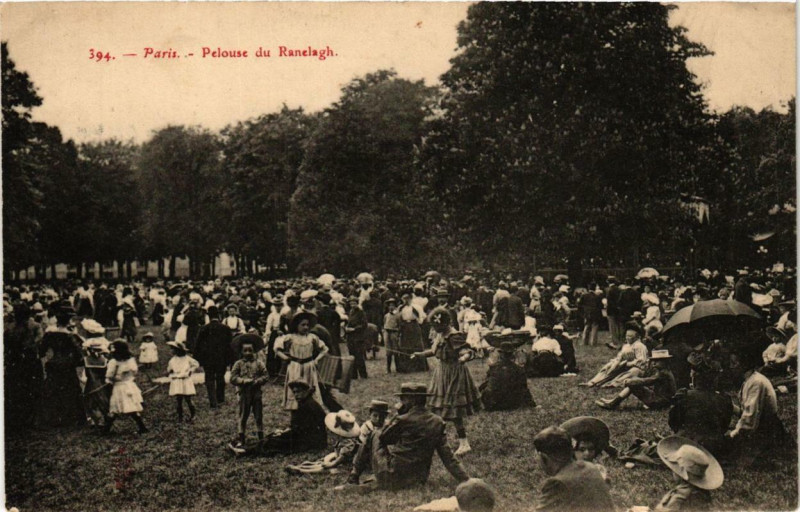 Carte postale ancienne Pelouse de Ranelagh à Paris 16e