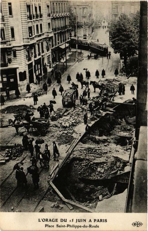 Carte postale ancienne Paris Orage du 15 juin. Place Saint-Philippe-du-Roule