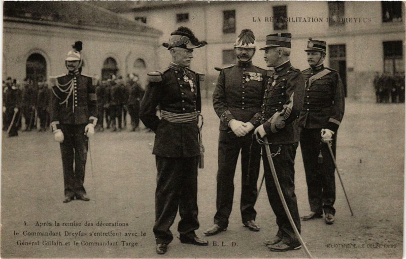 Carte postale ancienne Paris Réhabilitiation de Dreyfus Commandant Dreyfus