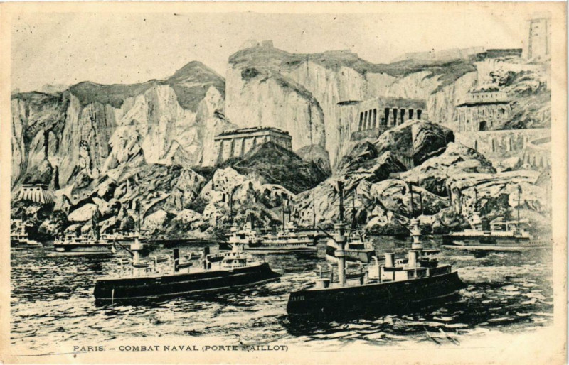 Carte postale ancienne Combat naval (Porte Maillot) à Paris 17e